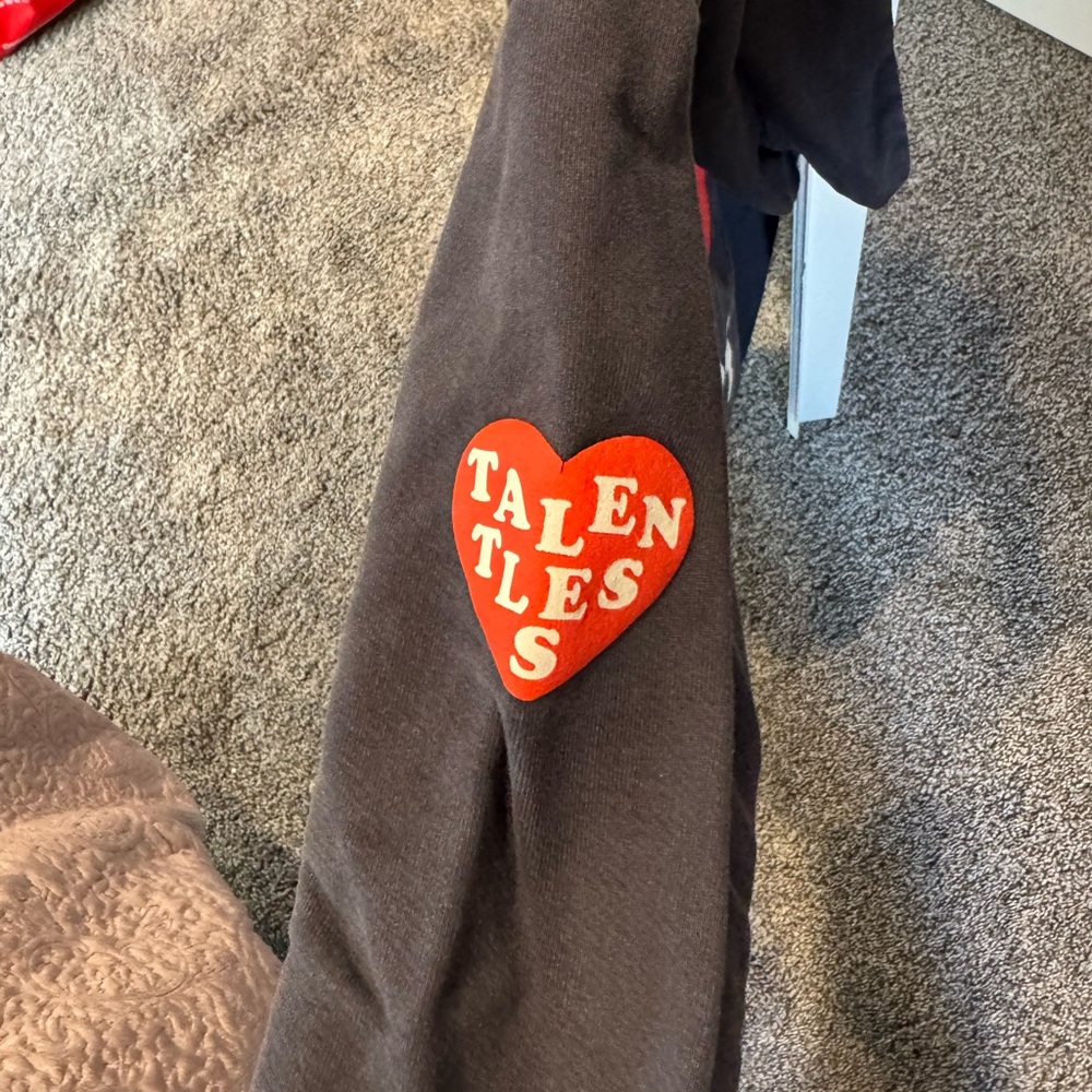 TALENTLESS Black Crewneck Sweatshirt with Red Heart Graphics - Picture 2 of 3